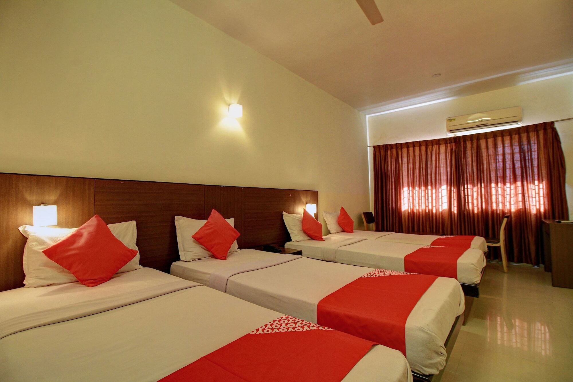 Hotel Century Executive Udupi Zewnętrze zdjęcie
