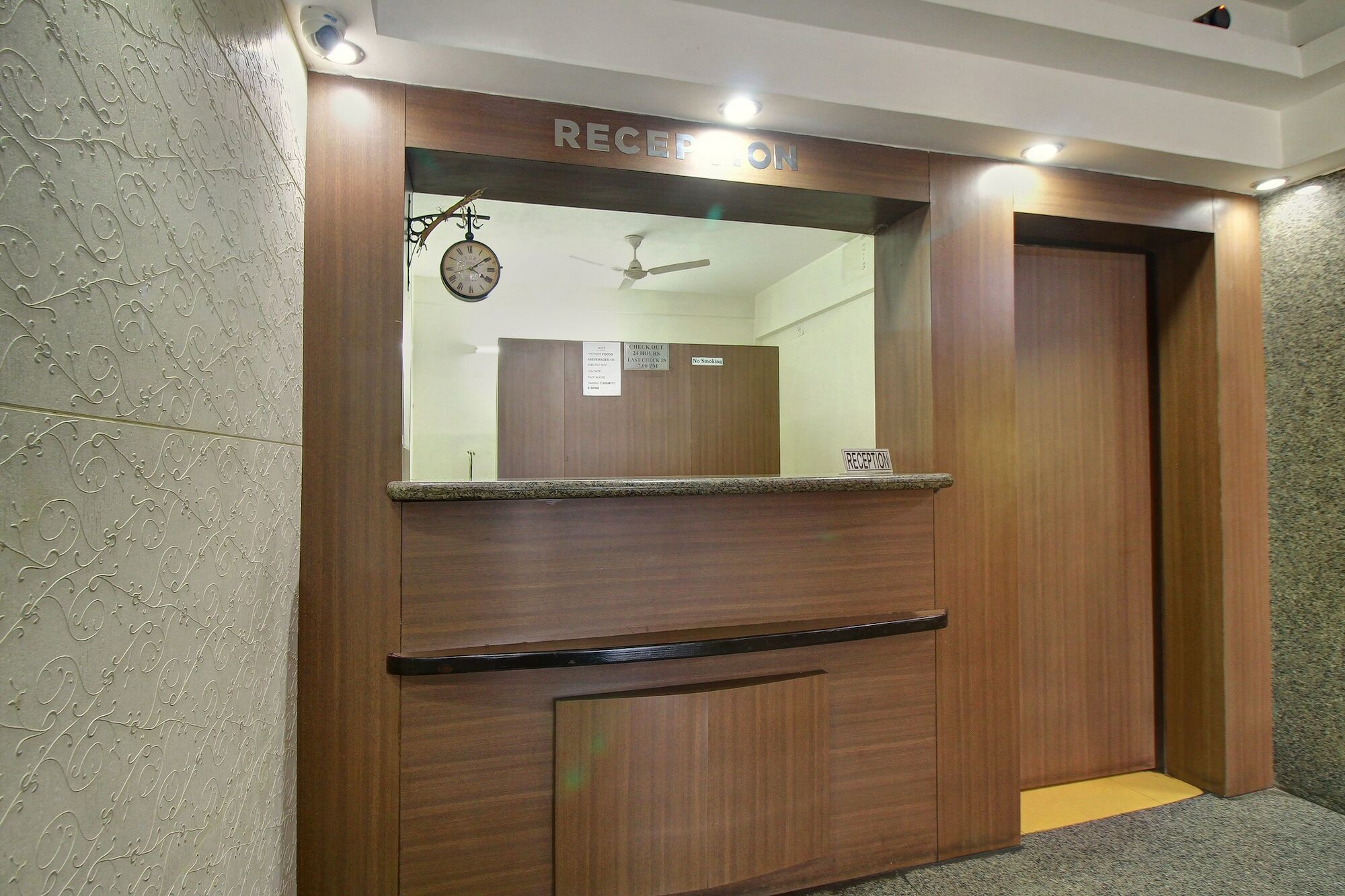 Hotel Century Executive Udupi Zewnętrze zdjęcie